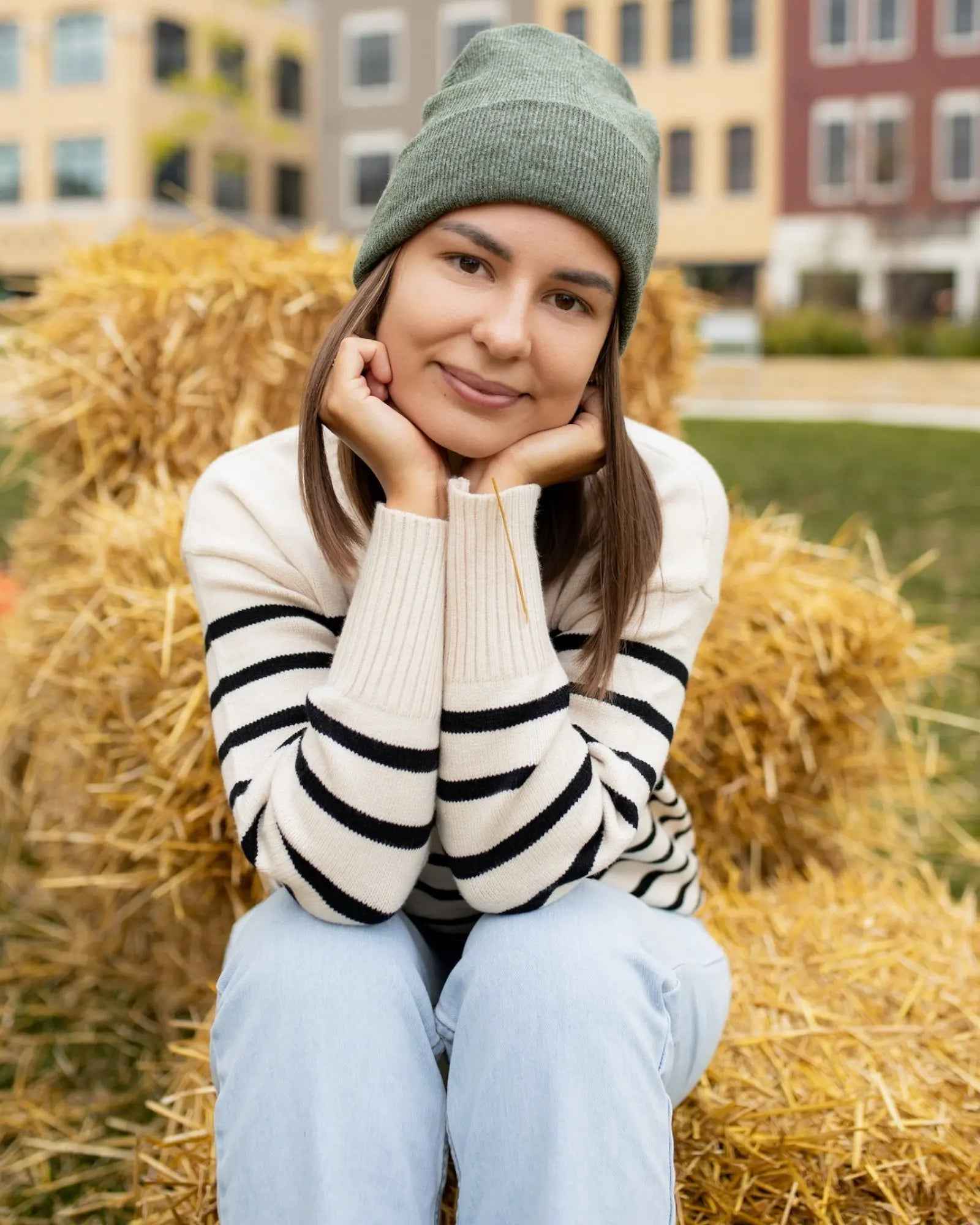 CS107 HAAKWEAR Traditional Silent Cuffed Beanie, Forest Green.