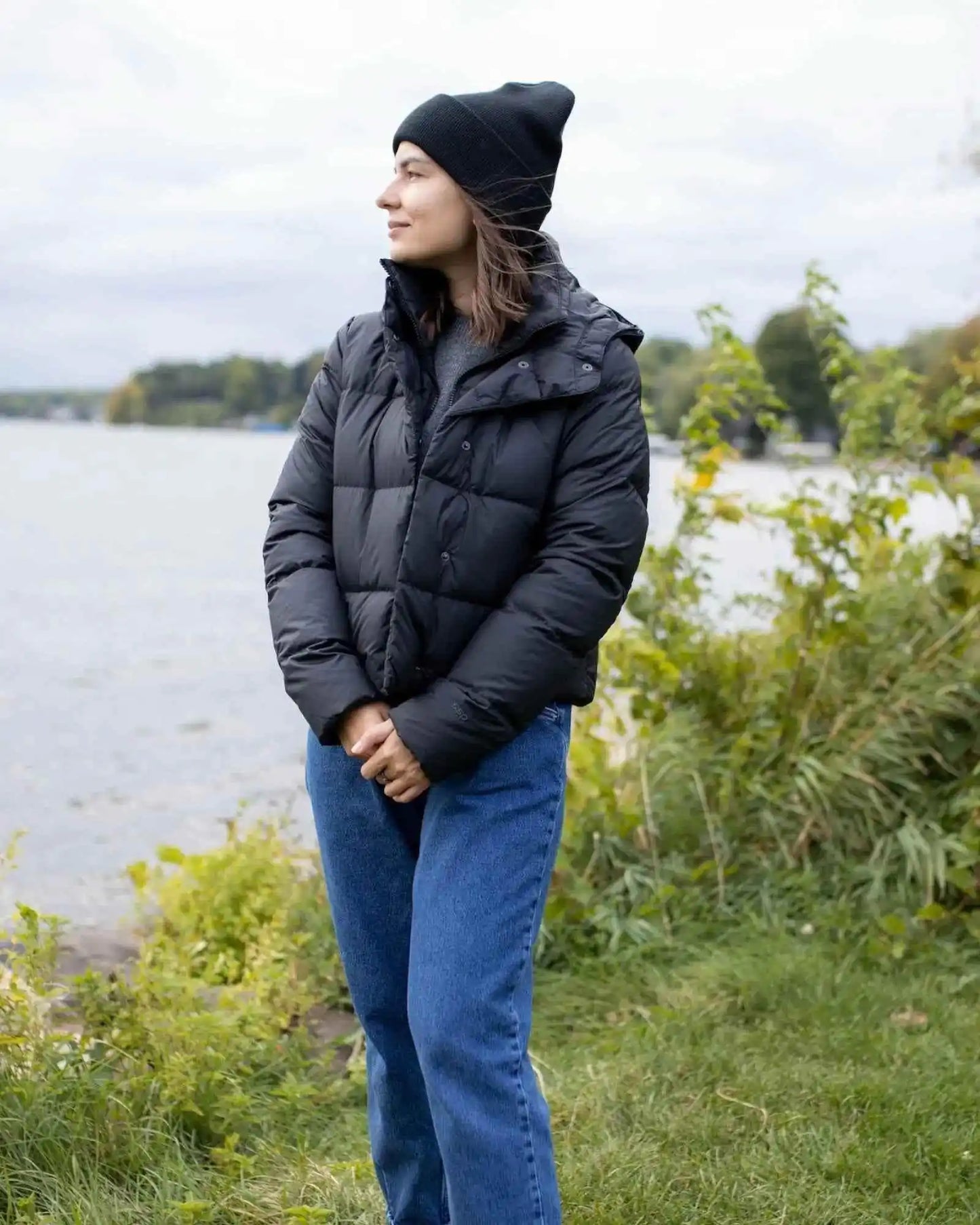 Midnight black cuffed knit beanie with folded brim